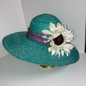HAT Vintage Mint Green Straw sun Hat